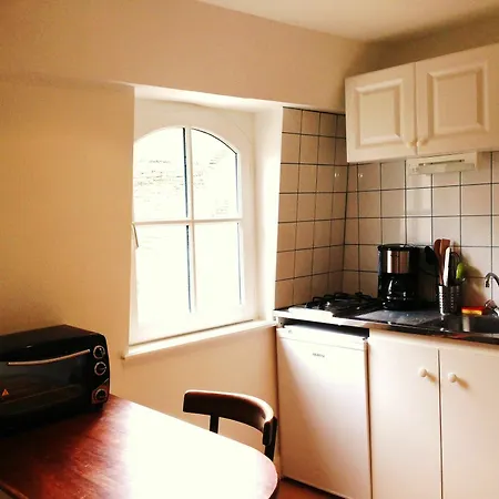 Le Petit Ziem Apartment *